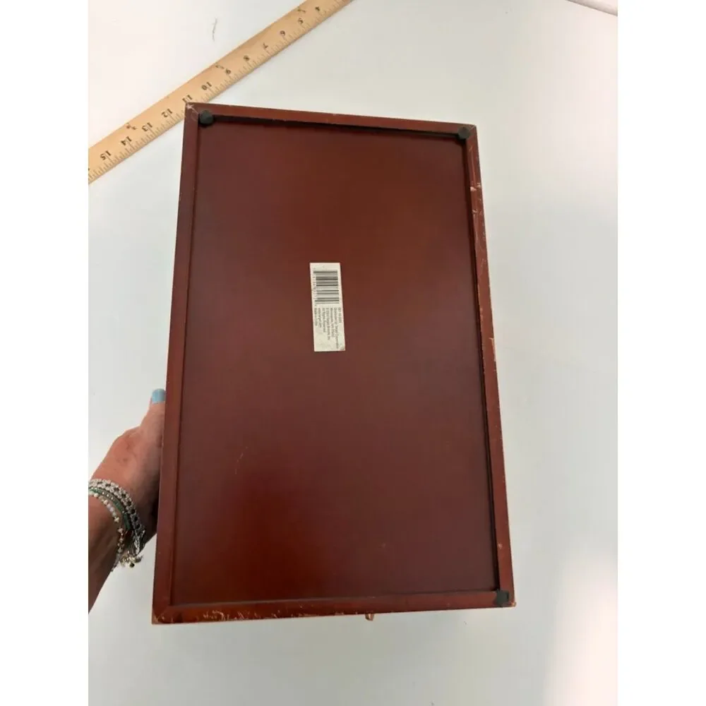2003 Target wood basket with handles 10x15